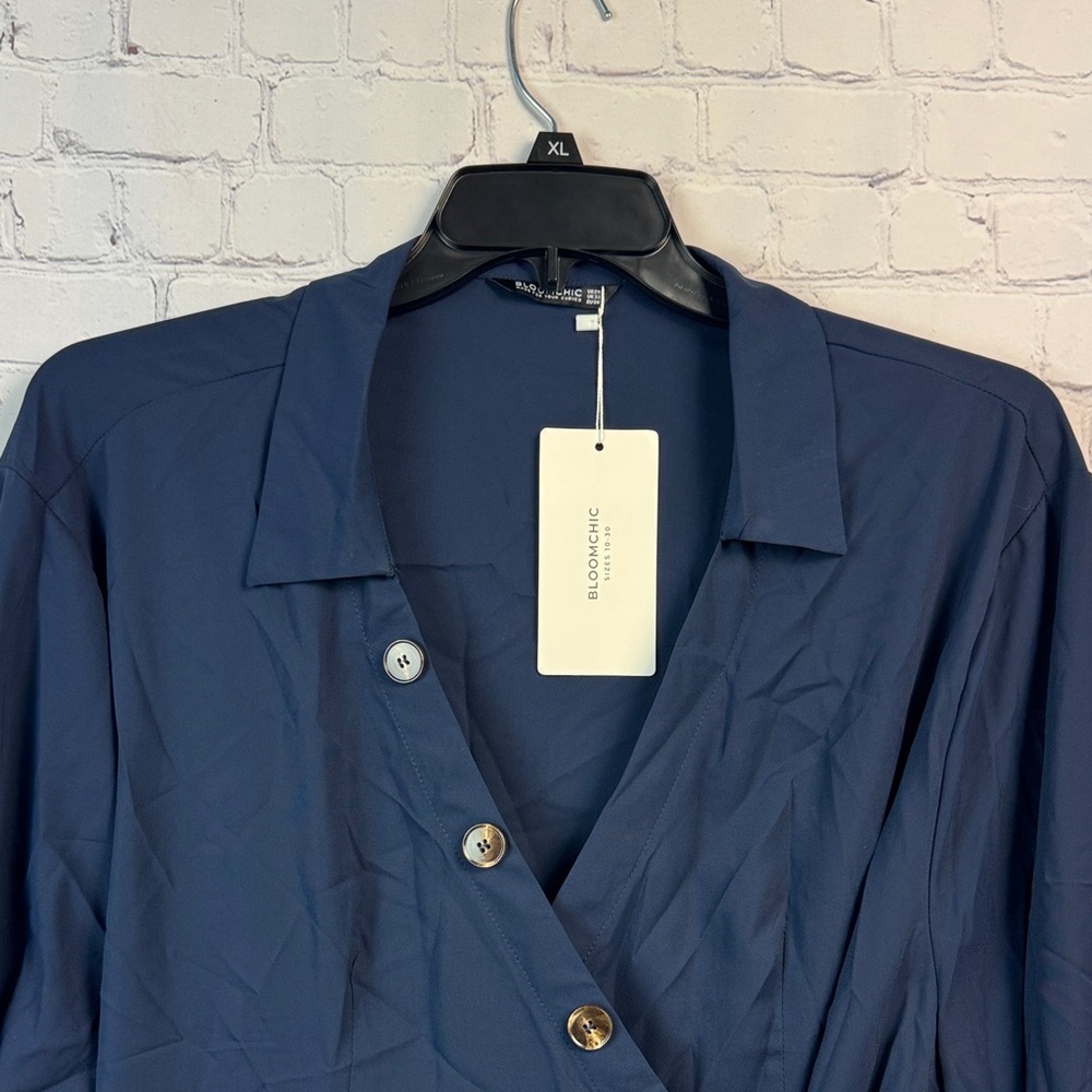 BloomChic Navy Button Detail Wrap Blouse Plus Sizes 5X 6X - Picture 3 of 8